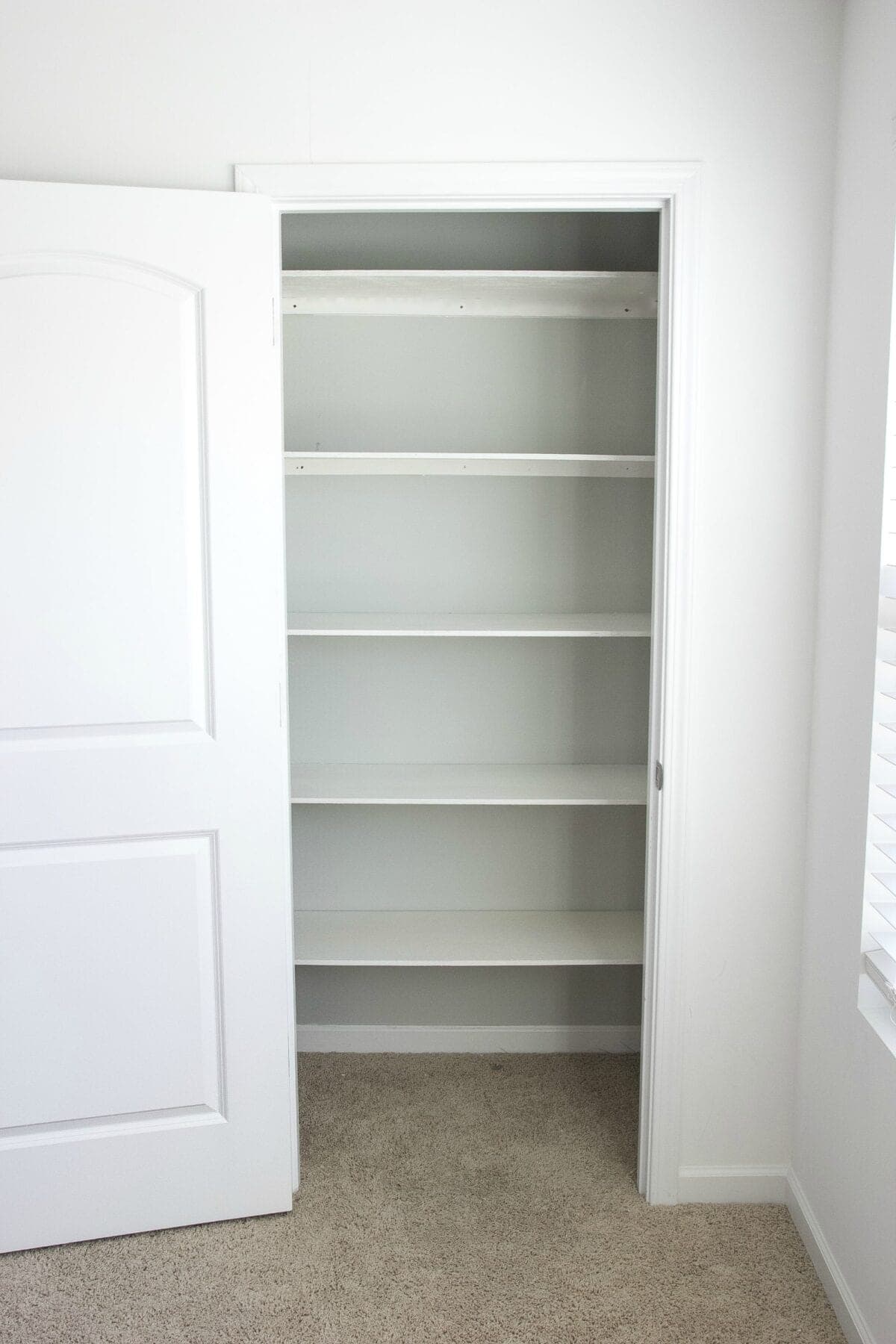 Basic DIY Closet Shelving