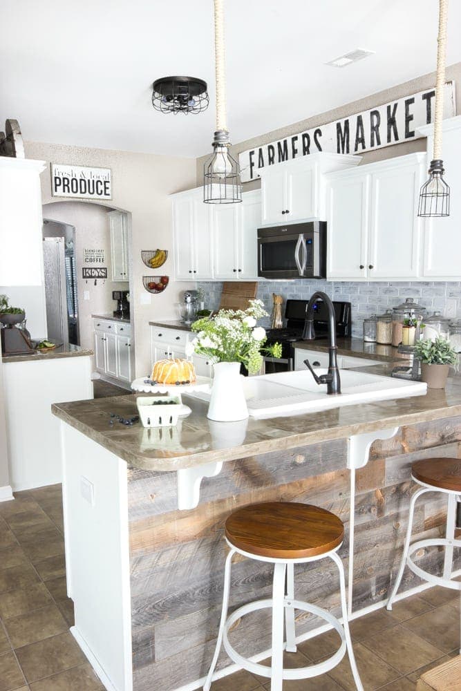 Modern Farmhouse Kitchen Makeover Reveal | blesserhouse.com - So many budget-friendly DIY projects packed into one kitchen!