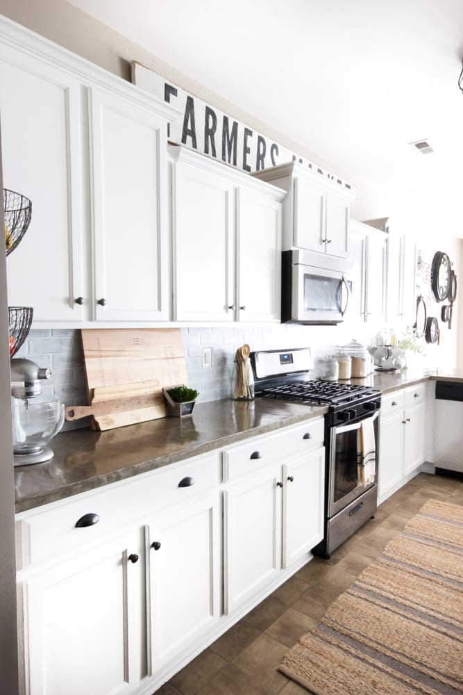 Modern Farmhouse Kitchen Makeover Reveal | blesserhouse.com - So many budget-friendly DIY projects packed into one kitchen!