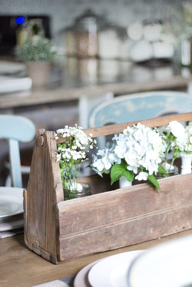 Modern Farmhouse Kitchen Makeover Reveal | blesserhouse.com - So many budget-friendly DIY projects packed into one kitchen!