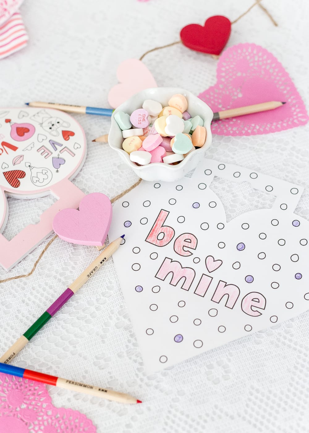 A Valentine's Day daddy daughter date using decor and activities from the Target Dollar Spot. #valentinesday #kidsdecor #kidsvalentines #valentinesdecor 