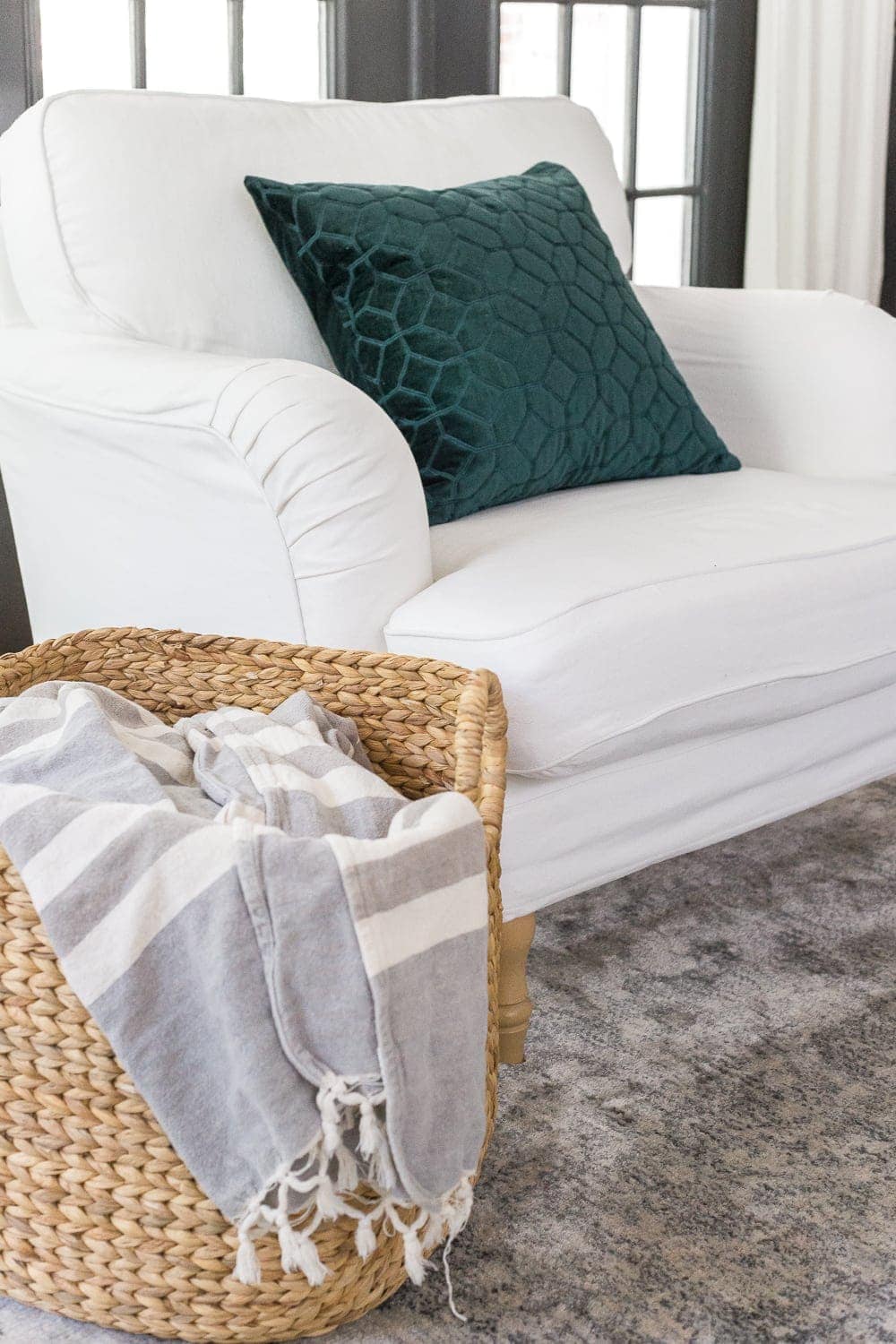 Money-saving decorating tips for adding coziness and texture to a space for fall decor without having to shop for it. 