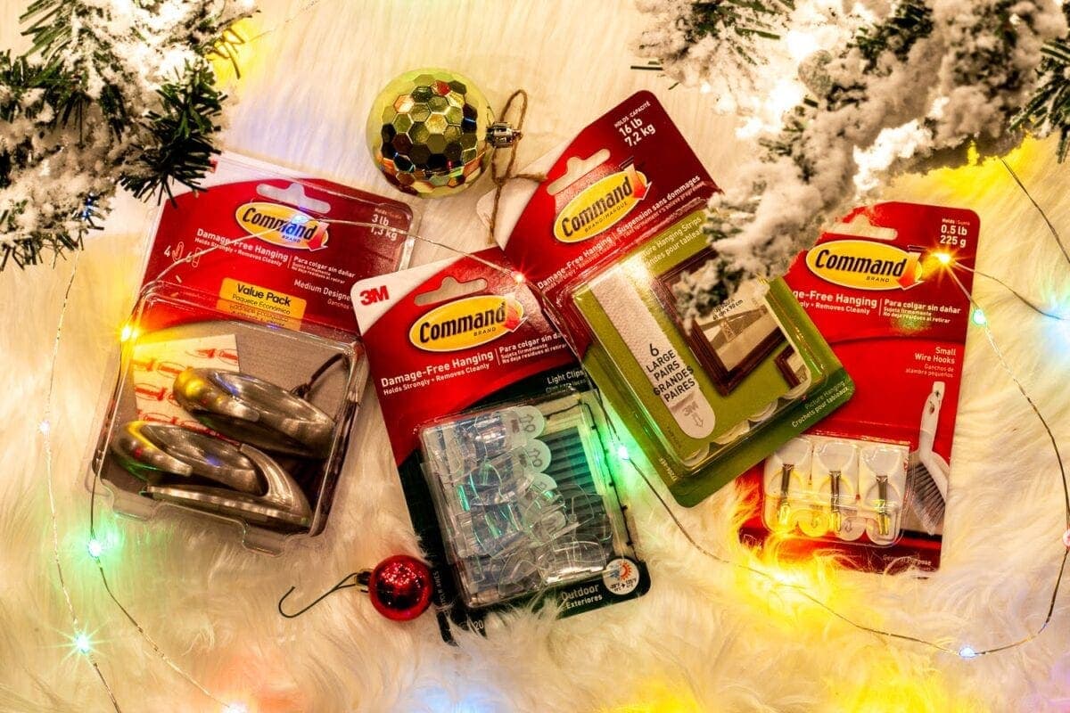 command hooks used for Christmas decorating