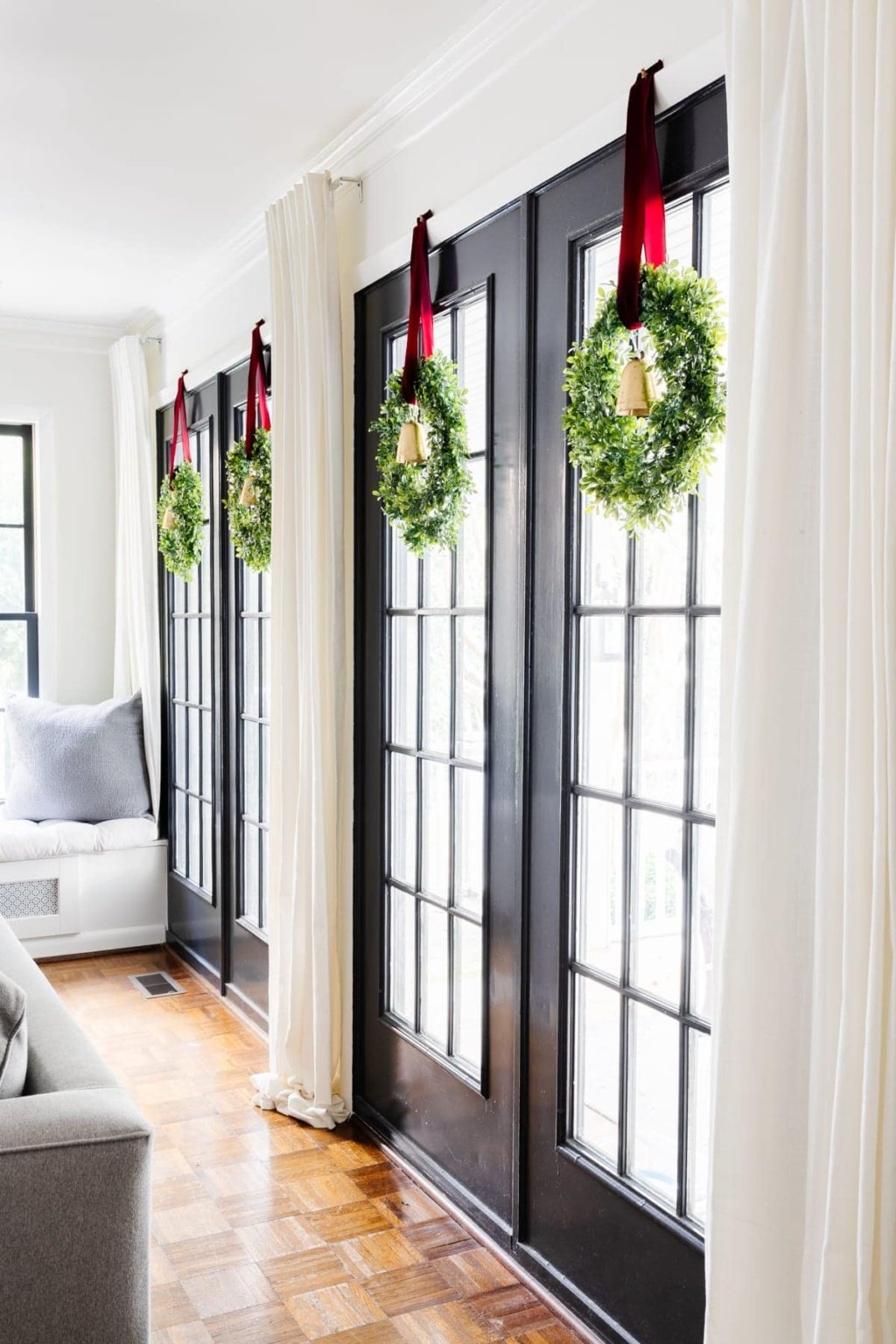 How to Hang Wreaths on Windows for Christmas Bless'er House