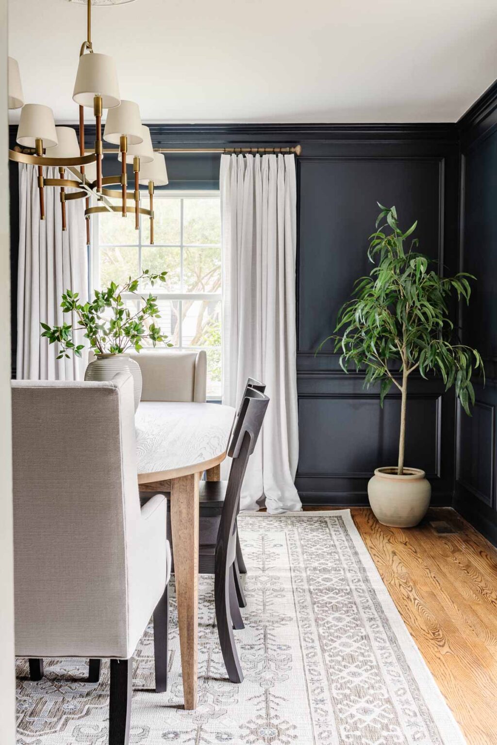 23 Clever Small Room Ideas to Make a Space Look Bigger - Bless'er House