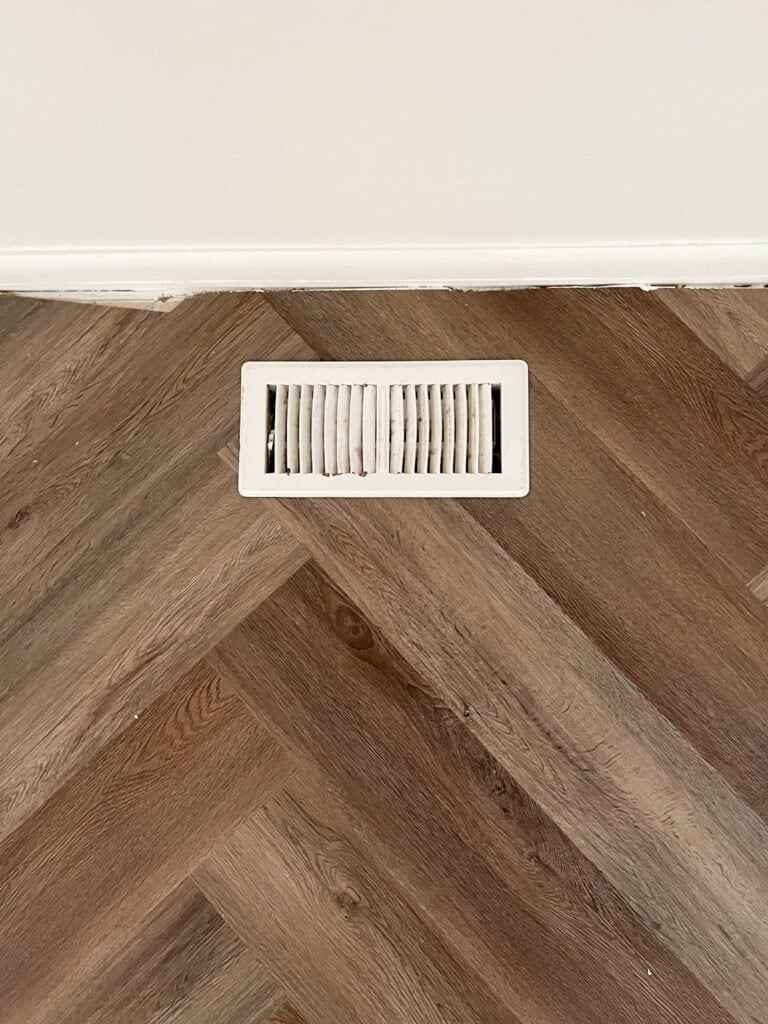 Corner Banquette Makeover + How to Redirect Air Vents Under Cabinets ...