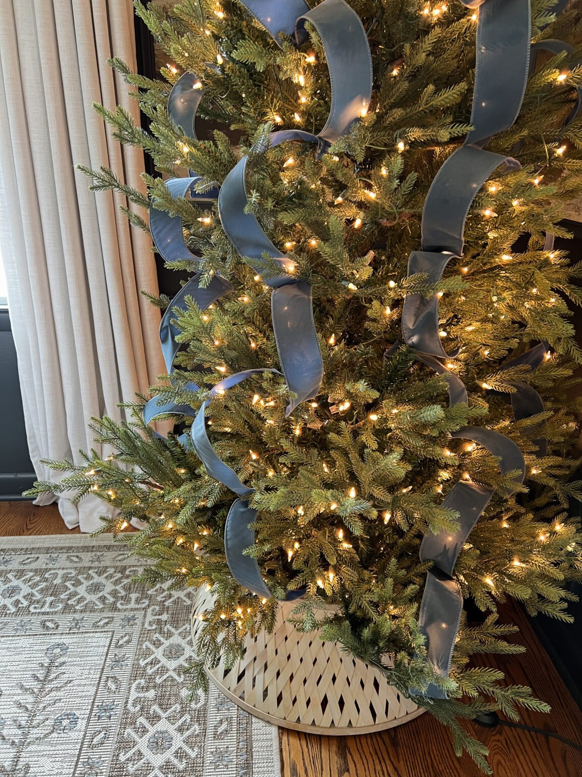 Waterfall Ribbon Christmas Tree 