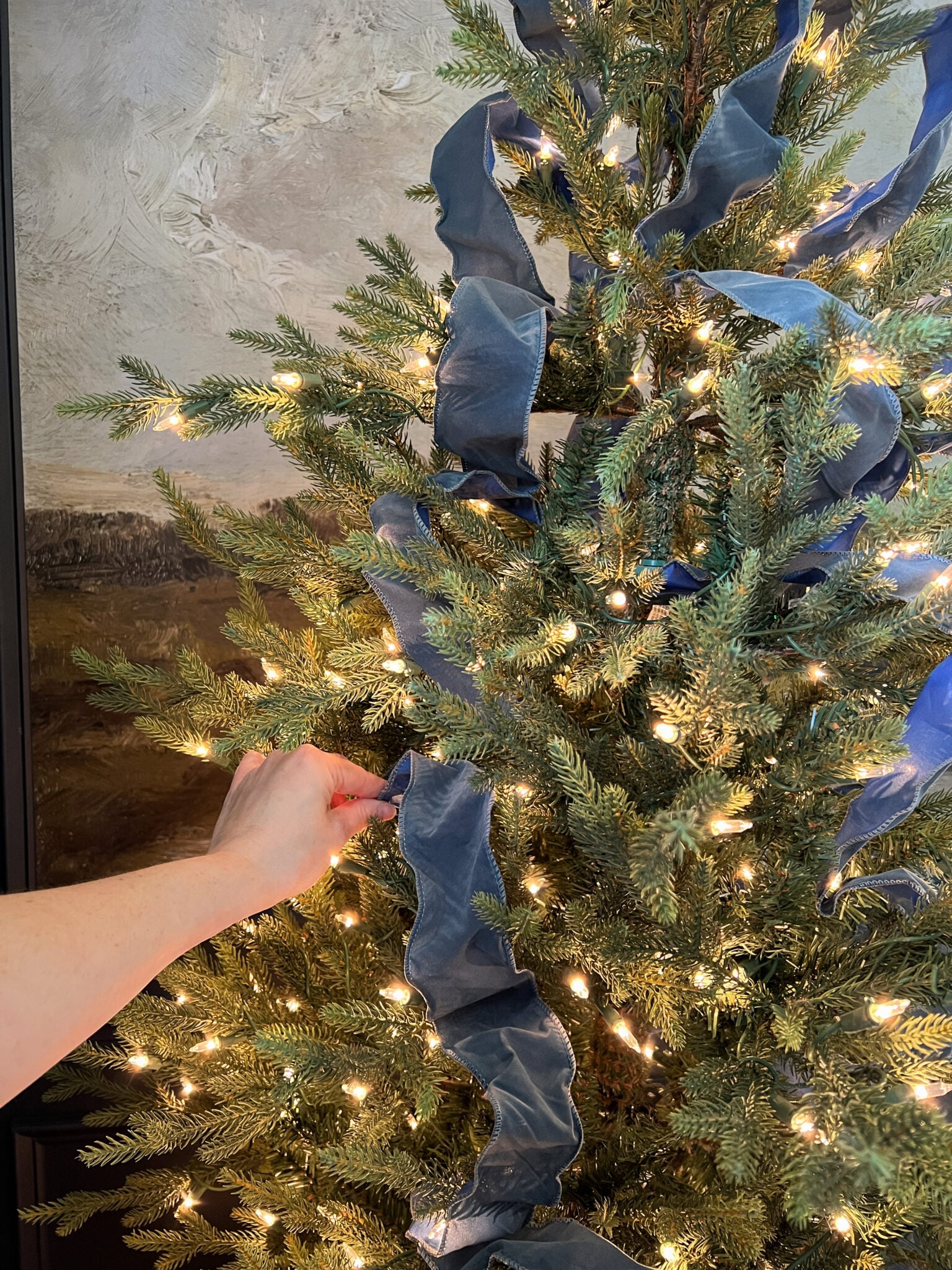How to Put Christmas Tree Ribbon Decorations on Trees - Bless'er House