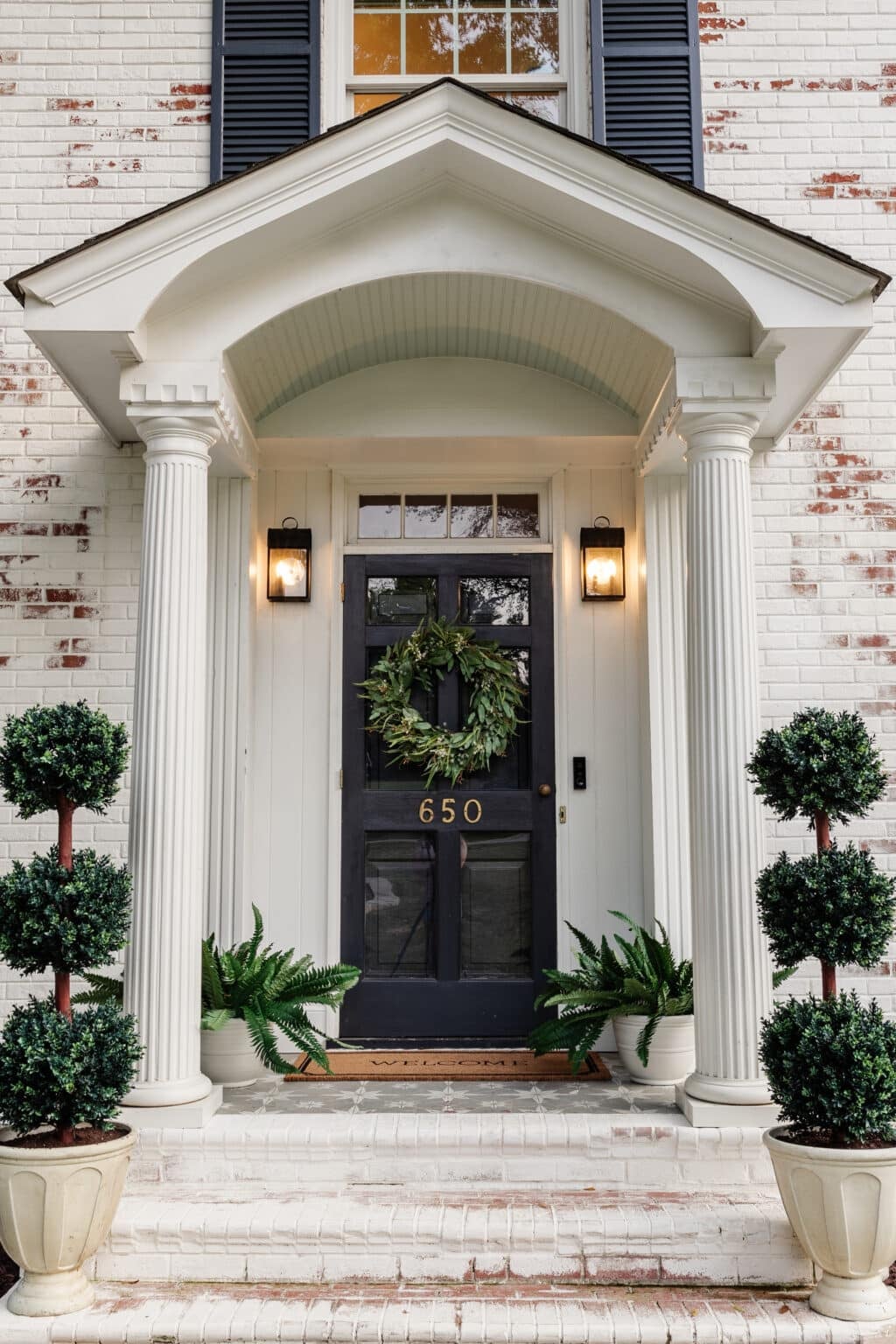 40 Best Faux Outdoor Plants for Planters on a Porch - Bless'er House