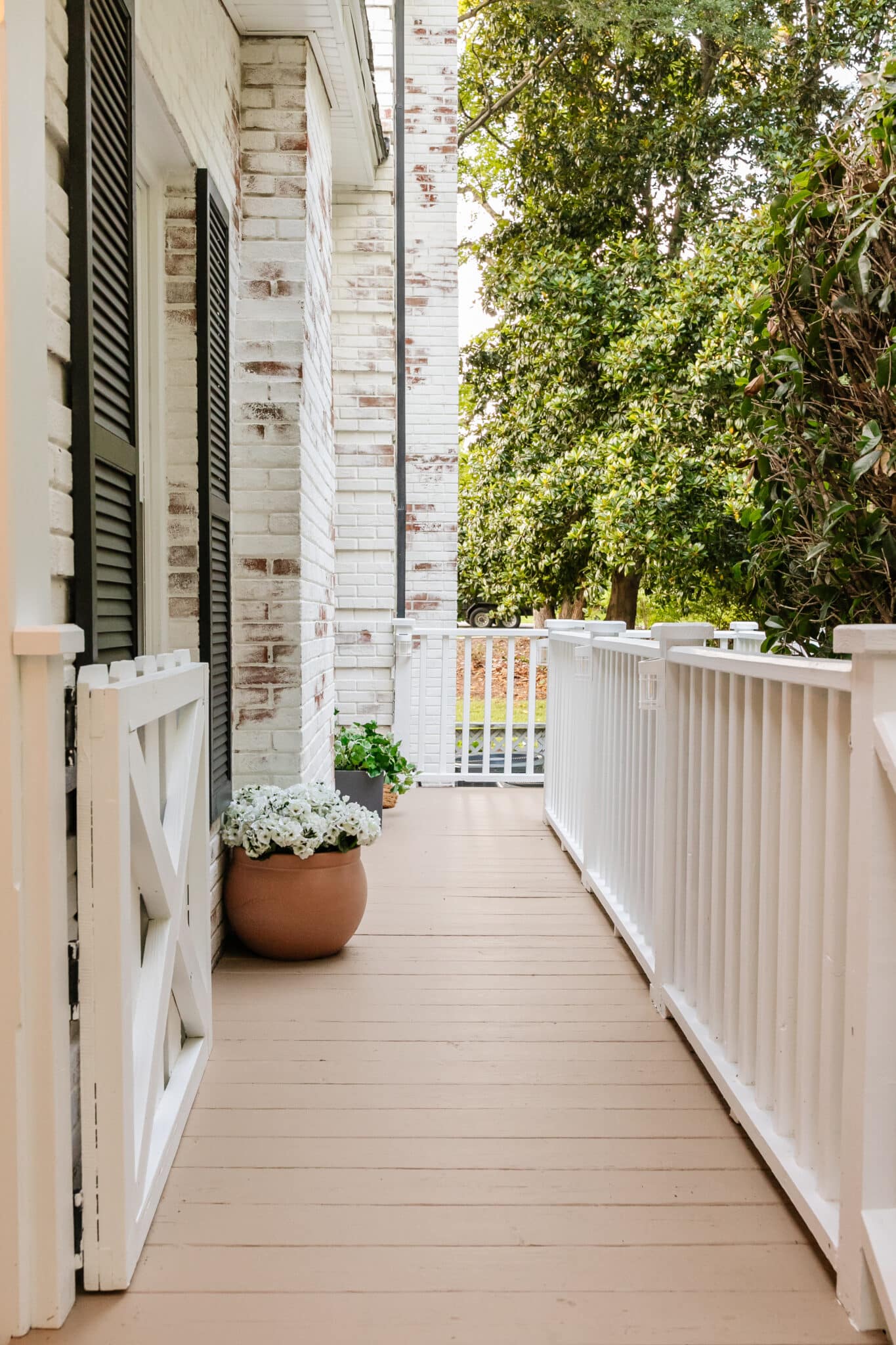 6 Small Side Porch Ideas + Before and After Makeover - Bless'er House