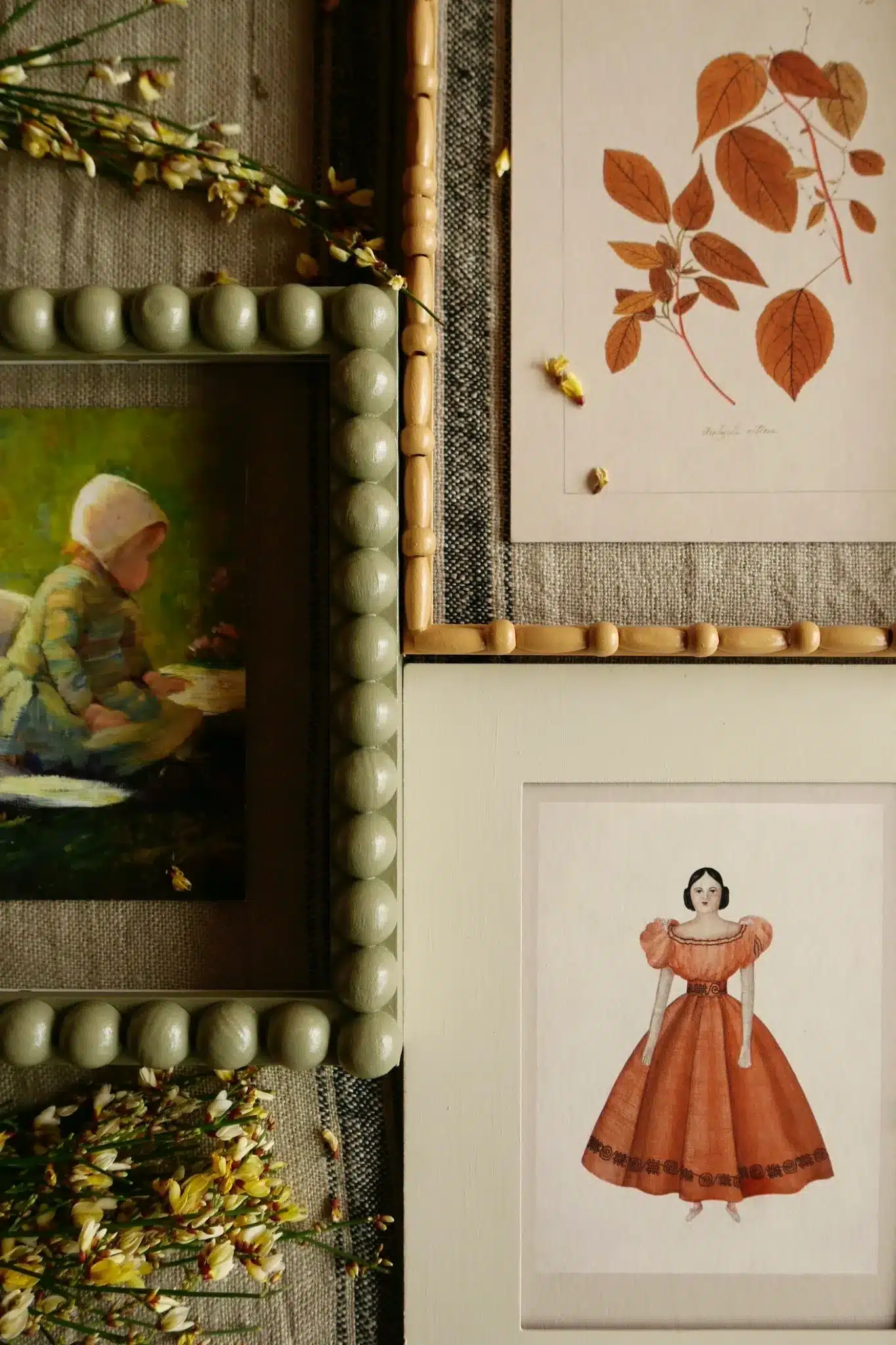 DIY picture frames with bobbin trim made from beads