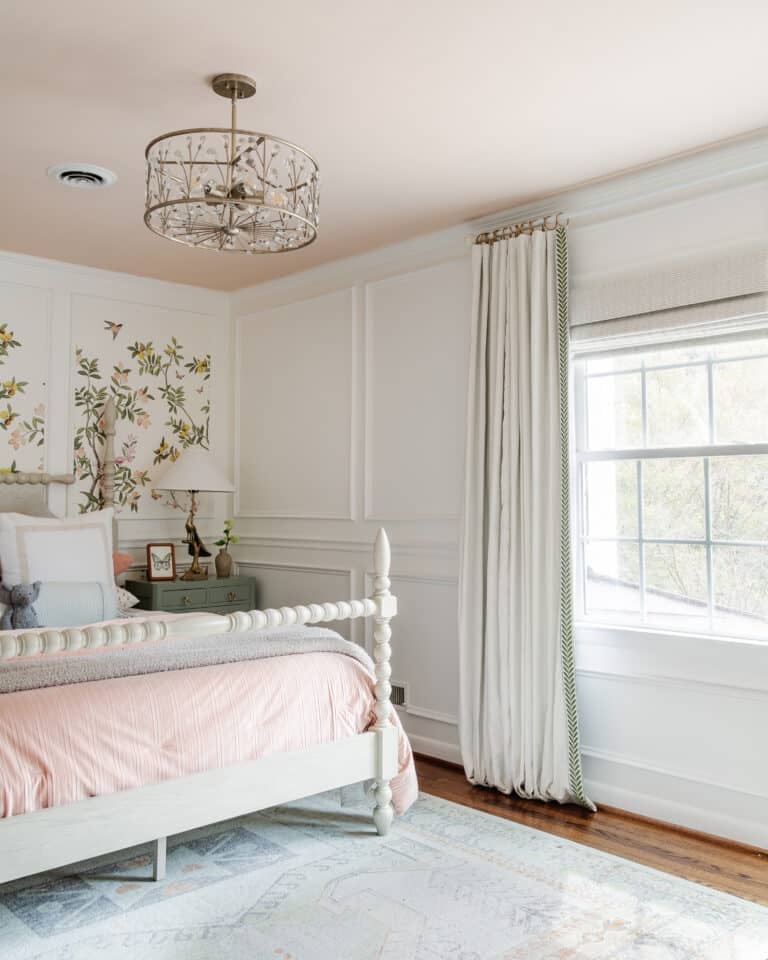 13 Ways to Upcycle Fabric for Home Decor