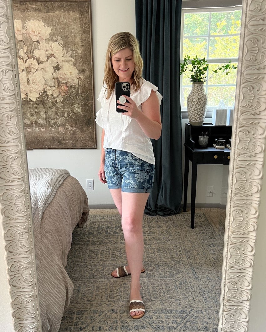 mom outfit for summer