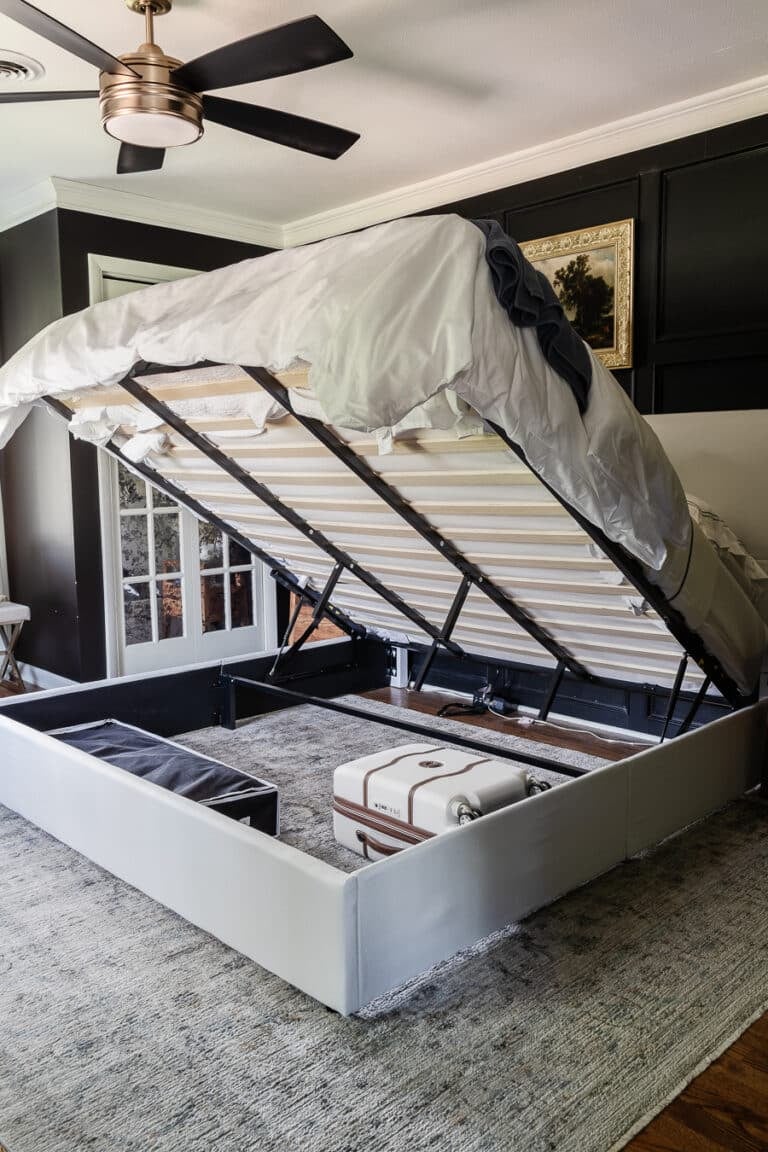 wingback storage bed with hydraulic lift