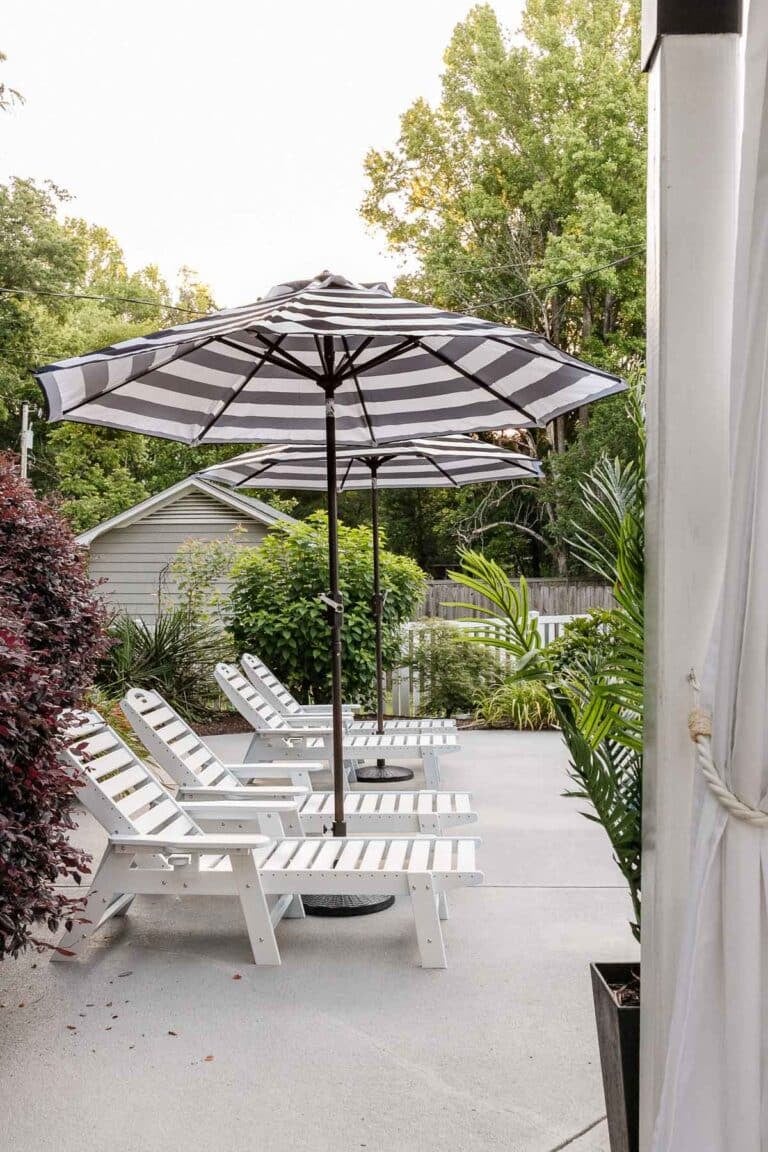 amazon outdoor lounge chairs and umbrellas