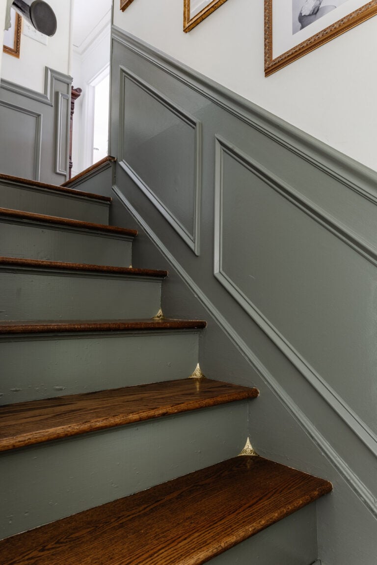 stair dust corners
