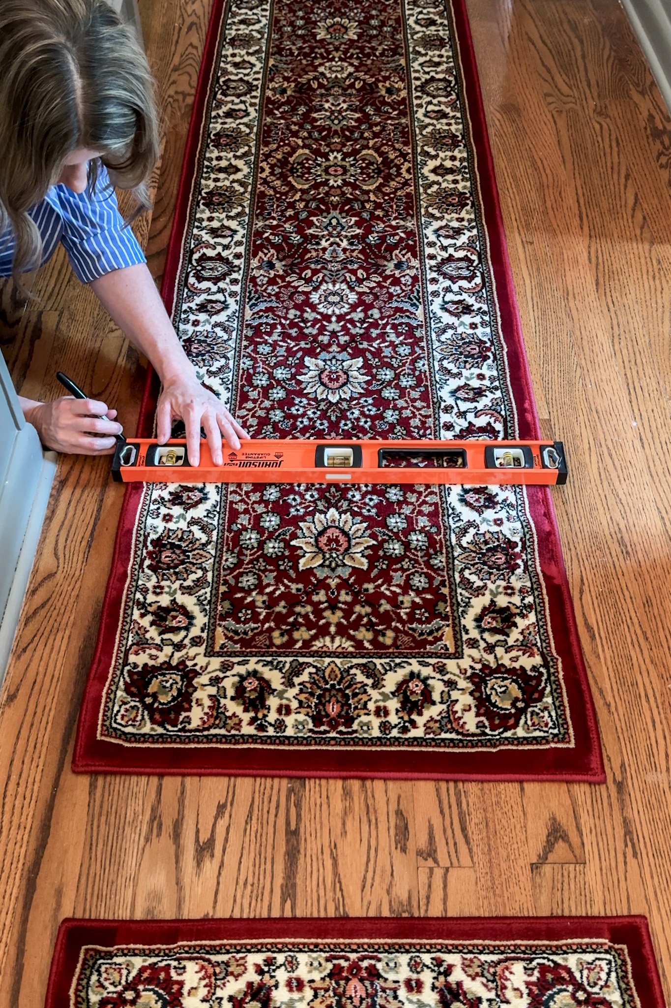 how to combine two rugs together to make one rug