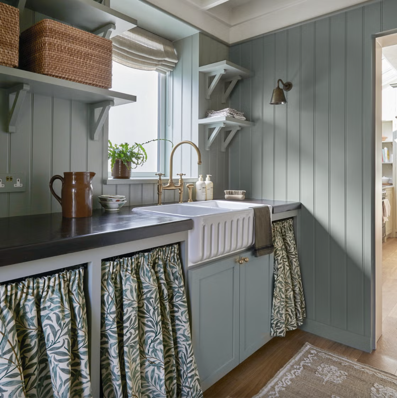 laundry room beadboard