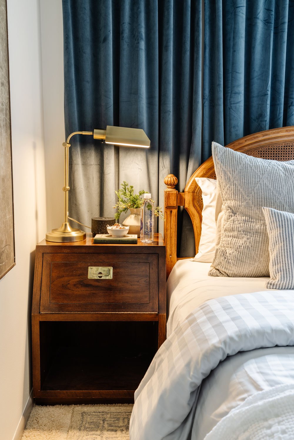 Cesta de bienvenida para las comodidades de la habitación