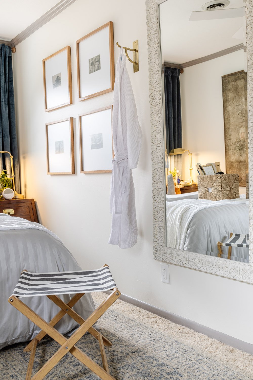 Cesta de bienvenida para las comodidades de la habitación