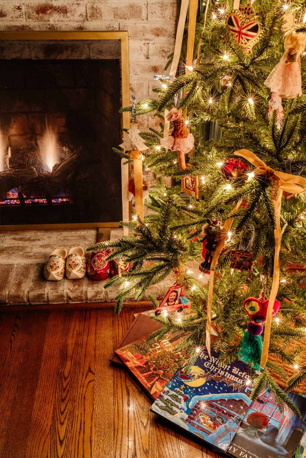 modern traditional candlelight christmas home tour