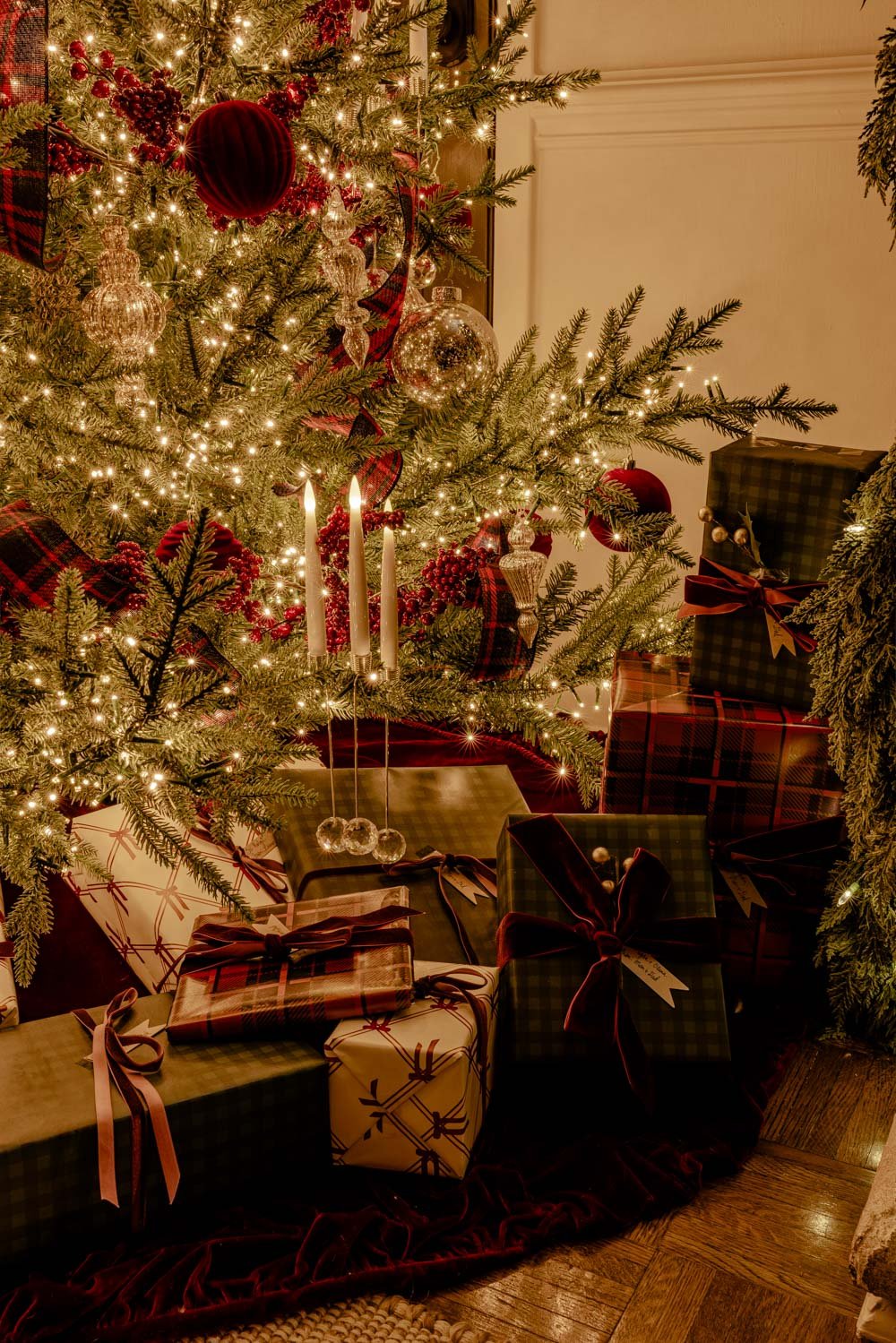 modern traditional candlelight christmas home tour