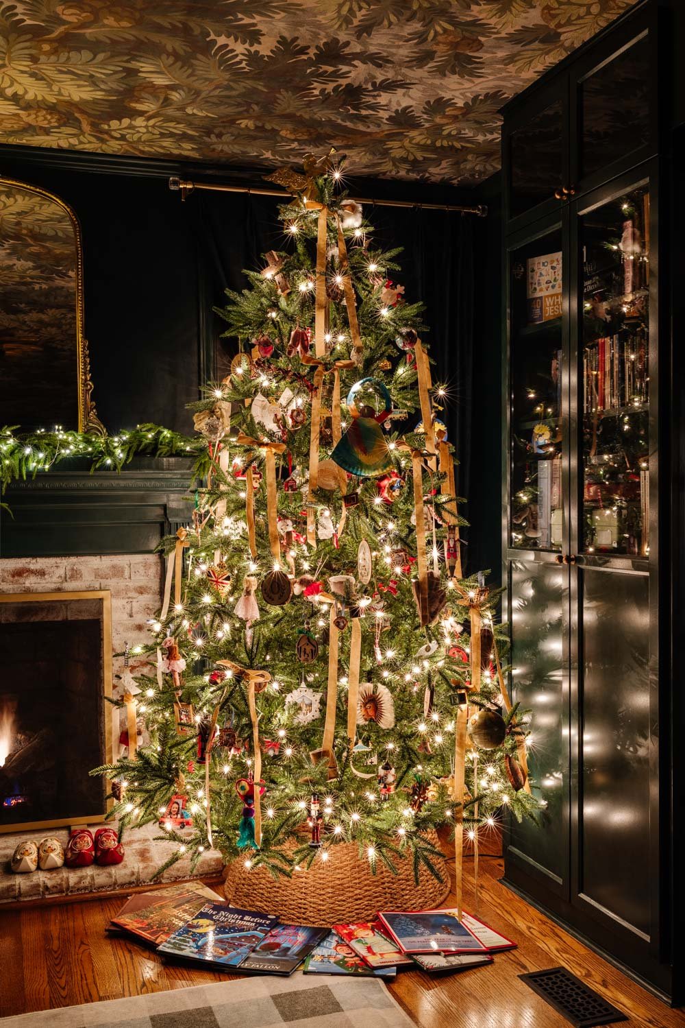 modern traditional candlelight christmas home tour