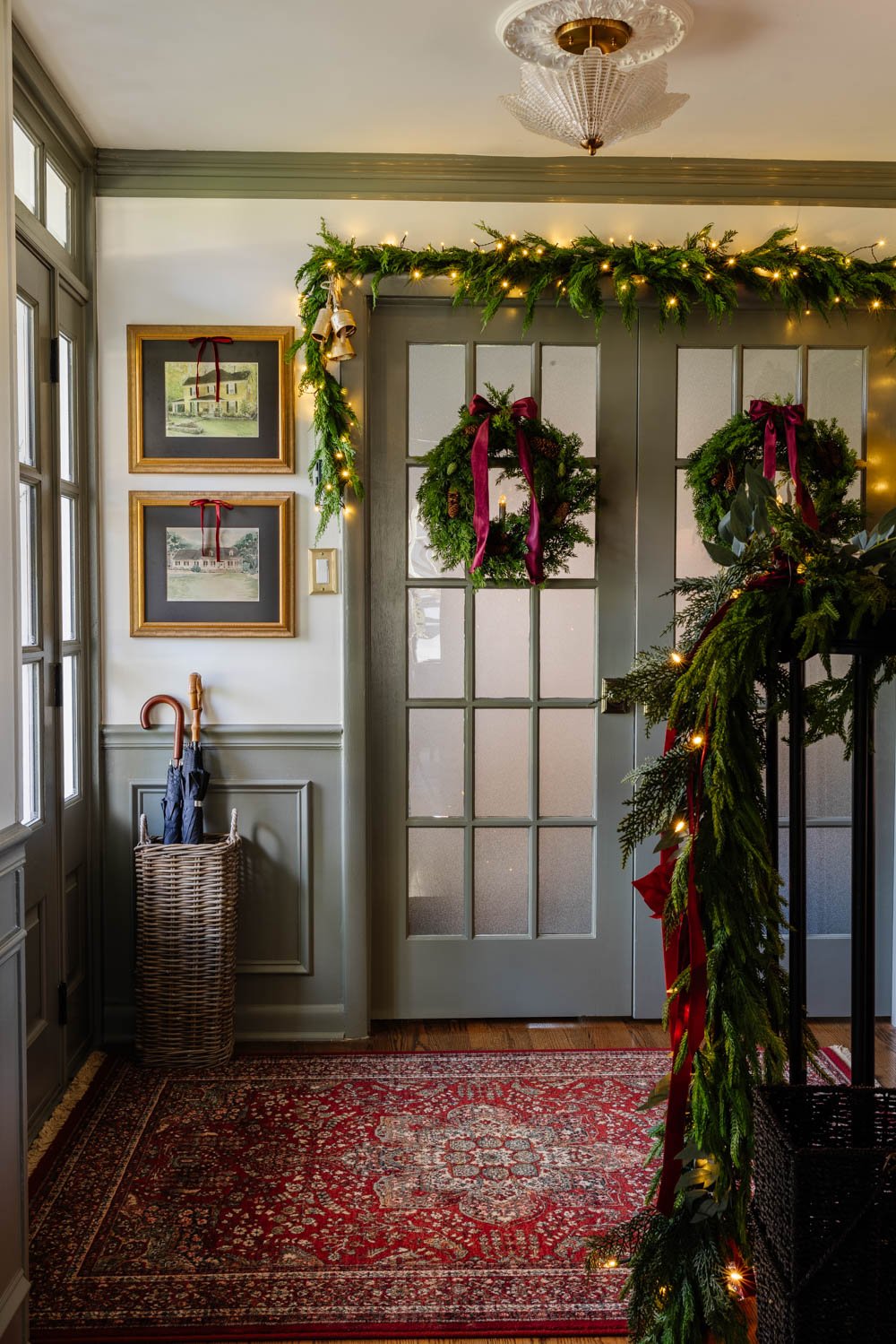how to hang doorway garland inside with no damage for Christmas