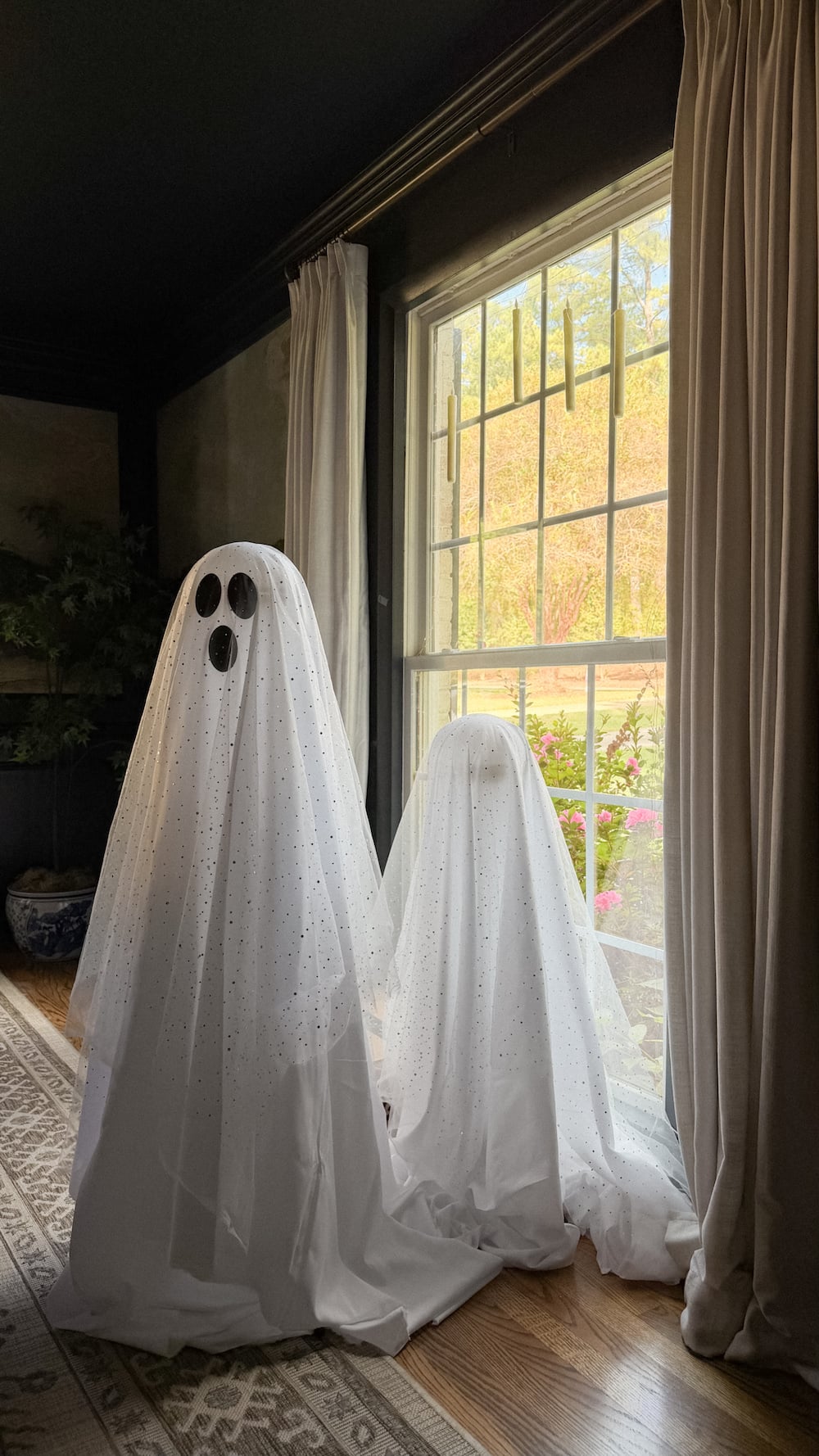diy halloween window decorations